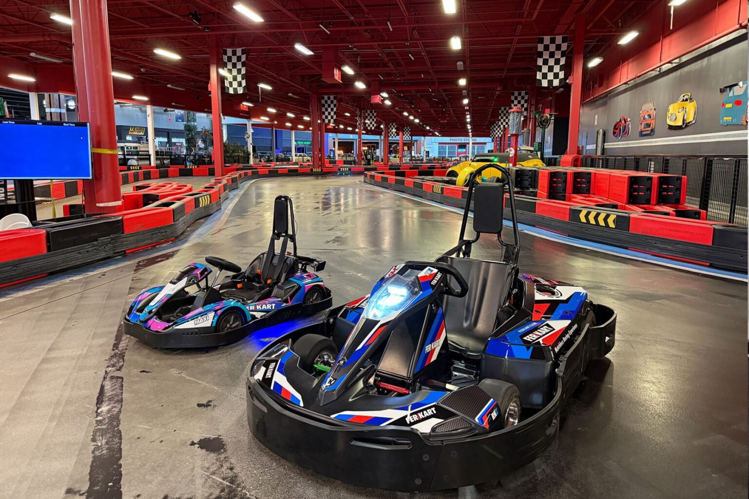 Exhibición de Dezerland